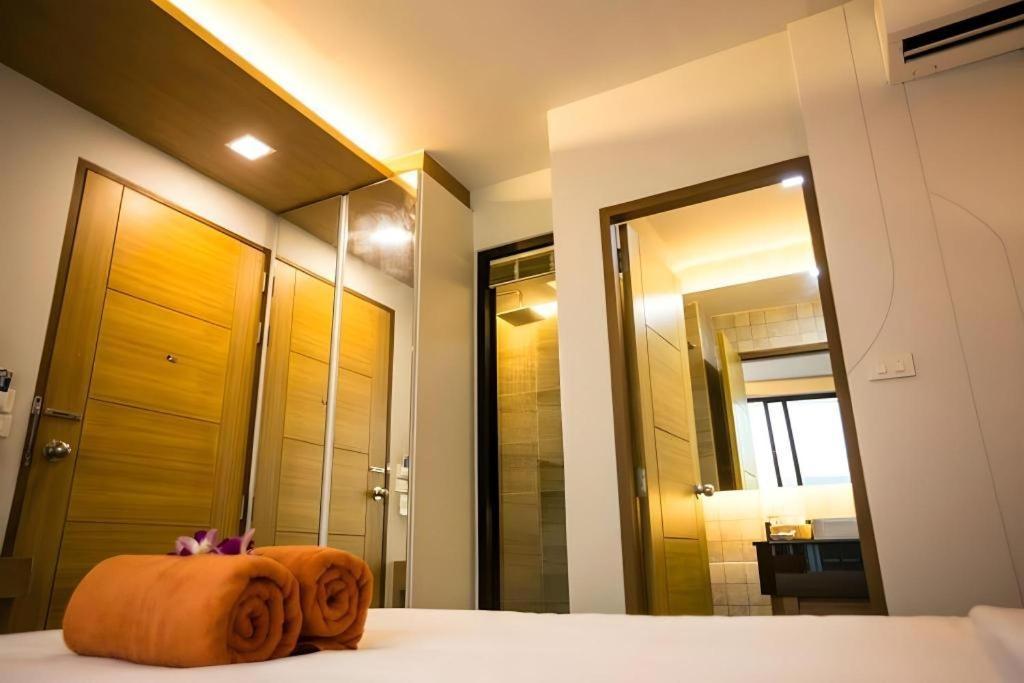 P.72 Hotel Pattaya Exterior foto